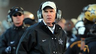 Bobby Johnson to replace Archie Manning on CFB Playoff selection committee (College Football Playoff)