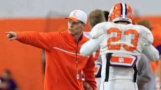 Clemson gives its coaching staff raises for 2018 season, led by a $2 million salary for Brent Venables (Featured)