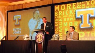 Butch Jones had a fun exchange with Kevin Sumlin at SECMD16, adds at presser that "Leaders Eat Last" (Kevin Sumlin)