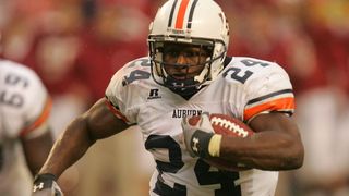 Auburn is expected to bring back a former standout to coach their running backs (Carnell Williams)