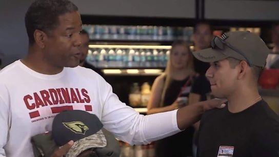 If you're a fan of military reunions, you're going to love what the Cardinals did for a kitchen worker about to be deployed