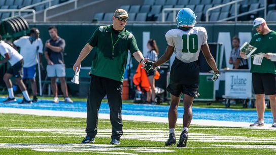 Scoop Roundup: FCS 'cashing checks, snappin' necks' on FBS hosts; Debuts of note ... and not