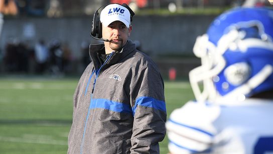 Chris Oliver steps down at Lindsey Wilson to pursue new opportunity