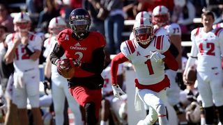 Video of the Day - Cincinnati's 2014 receiver highlight (video)
