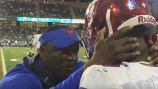 Emotional moment on SMU sideline serves a reminder of what makes football special (Featured)