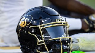 Colorado, Deion Sanders lose key assistant ahead of season opener (deion sanders)