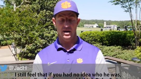 Video: Dabo, Malzahn, Brian Kelly, and a handful of other coaches read mean tweets (Larry Fedora)