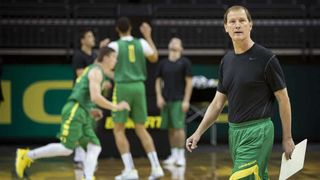 Coaches can learn a valuable lesson in the unique makeup of the Oregon men's basketball scout team (Featured)