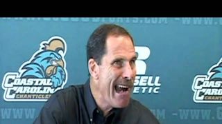 This day in college football history: We need more dogs (David Bennett)