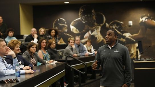 Derek Mason credits listening MORE to his critics for Vandy's improvement this season (Featured)