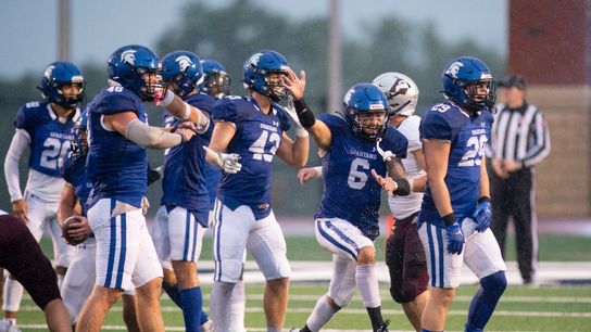 Dubuque turns to record setting coordinator as new head coach (dubuque)