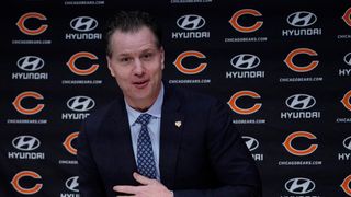 Matt Eberflus lays out the 4-step process to developing the ultimate player-coach relationship (Chicago Bears)