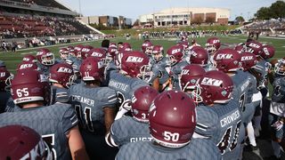 Wells tabs former Kentucky Wildcats standout as Eastern Kentucky tight ends coach (Cj Conrad)
