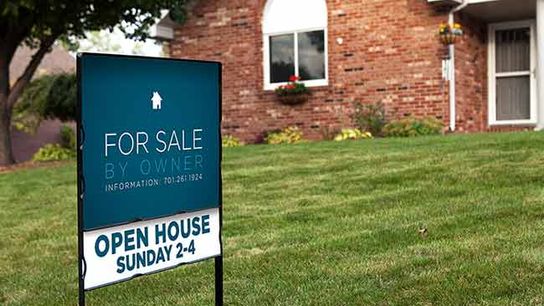 Former college head coach takes hilarious parting shot after selling his house (Mike Gundy)