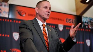 Gary Andersen has pulled his staff together at Oregon State (derrick odum)