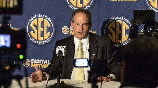 Gary Pinkel on if no-huddle offenses increase injuries: "I think it's fiction" (Missouri)