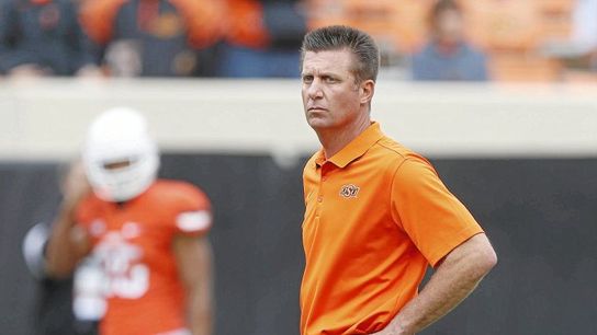 Mike Gundy has quite the recruiting pitch against the entire state of Texas (Mike Gundy)