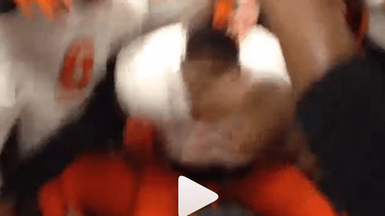 Gundy does "The Gundy" (Mike Gundy)