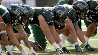 Hawaii is set to hire new offensive and defensive coordinators (Featured)