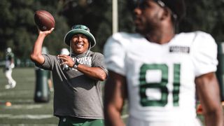 Report: Hines Ward is joining the FAU staff (Michael Johnson)