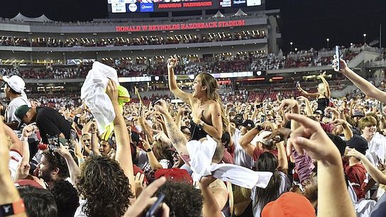 Scoop Roundup: A deeper look at the 'Rise of the FCS,' plus Hogs fined for running wild