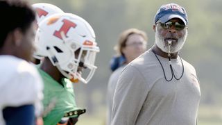 Lovie Smith shares they were never to able to install entire defensive system at Illinois (defense)