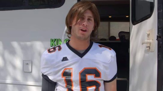 Video: JuCo pranks players at practice by disguising Jared Goff as a a legit transfer QB (ventura college)