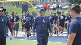 High school offensive coordinator lands Division III head coaching job (Howard Payne)
