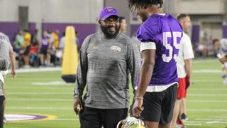 LSU coach Brian Kelly says beloved assistant Jimmy Lindsey soon to be released from hospital (Jimmy Lindsey)