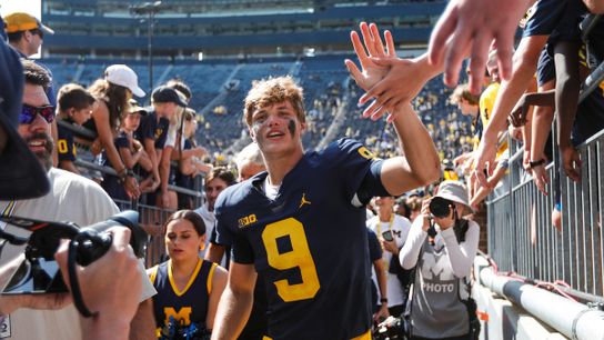 Michigan QB pledges jersey sale royalties to offensive line (Michigan)