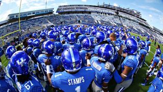 Video: Kentucky players and professors switch roles for a few days (Kentucky)