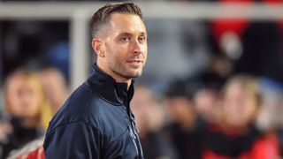Video: Kliff Kingsbury lets Madden20 know he's not happy (Kliff Kingsbury)