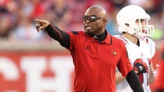 Photos: Louisville WRs coach Lamar Thomas trolling his alma mater in recruiting (Louisville)