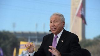 Not so fast my friend: Lee Corso signs extension at ESPN (Featured)