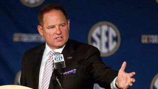Les Miles is extremely Les Miles at SECMD16 (Featured)