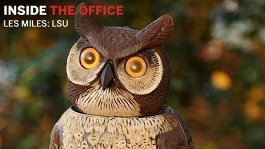 ESPN takes you on a tour of Les Miles' office (LSU)