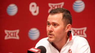 The question Lincoln Riley asks himself in handling head coach and play-calling duties (Oklahoma)