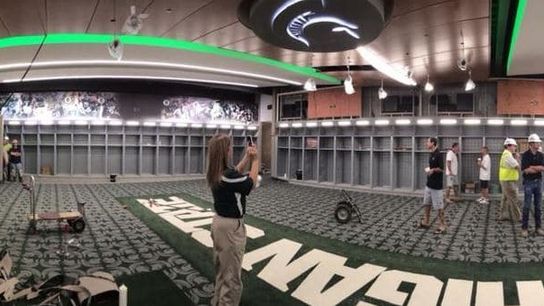 Photos: Mark Dantonio live tweeted a tour of the Spartans' new locker room