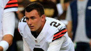 Johnny Manziel is now living with his former HS offensive coordinator (Tivy)