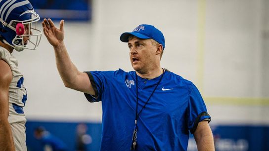 Video: FBS defensive coordinator offers radical Thanksgiving suggestion