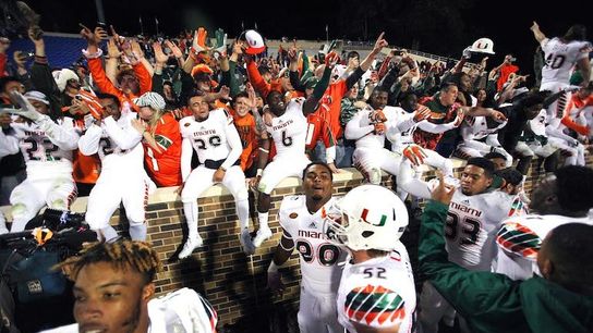Interim HC Larry Scott's thoughts before Miami's miracle: "How do I get these guys to be confident in the last 6 seconds?" (Larry Scott)