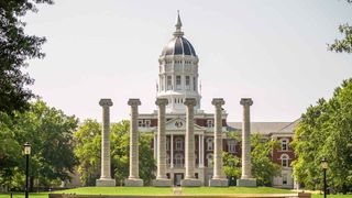 Missouri president Tim Wolfe steps down; Football back to practice Tuesday (tim wolfe)
