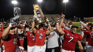 It's official, Division III cancels fall championships (fall championships)