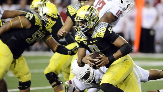 Helfrich: "The best way to train QBs is to simulate reality" (Mariota)