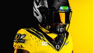 Oregon to debut Hero uniforms designed by Lanning family (cancer)
