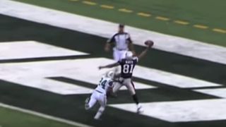 Randy Moss has a new commercial out; but One Clap (Randy Moss)