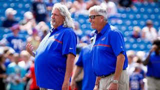 Video: Rex and Rob Ryan get into bar scuffle (Rex Ryan)
