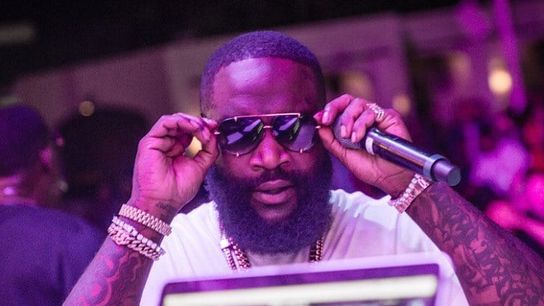 So Les Miles & Rick Ross roll up in da club.... (Les Miles)