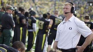 Why are young players choosing to transfer so quickly? Oregon OC Scott Frost has an answer (Featured)