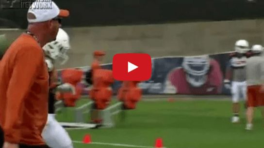 Video: Texas TEs/special teams coach Jeff Traylor mic'd up (Texas)